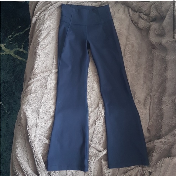 Lululemon Sz 4 Groove Pant Flare *Full-On Luon (super thick) True Navy (hemmed) - Picture 13 of 16